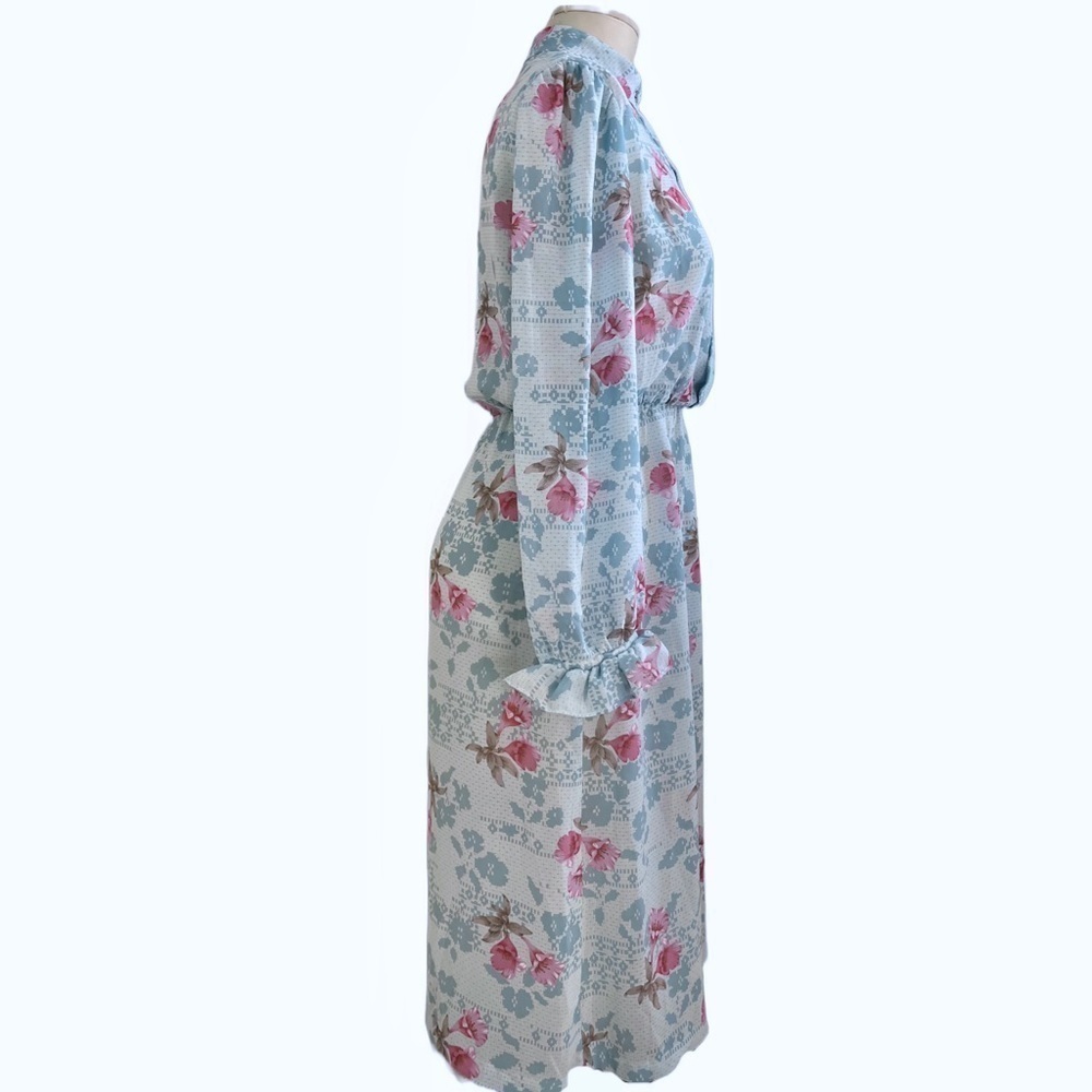 𝅺vintage 1970s sheer blue floral high neck secretary dress with ruffle cuff Sz M - Picture 5 of 9